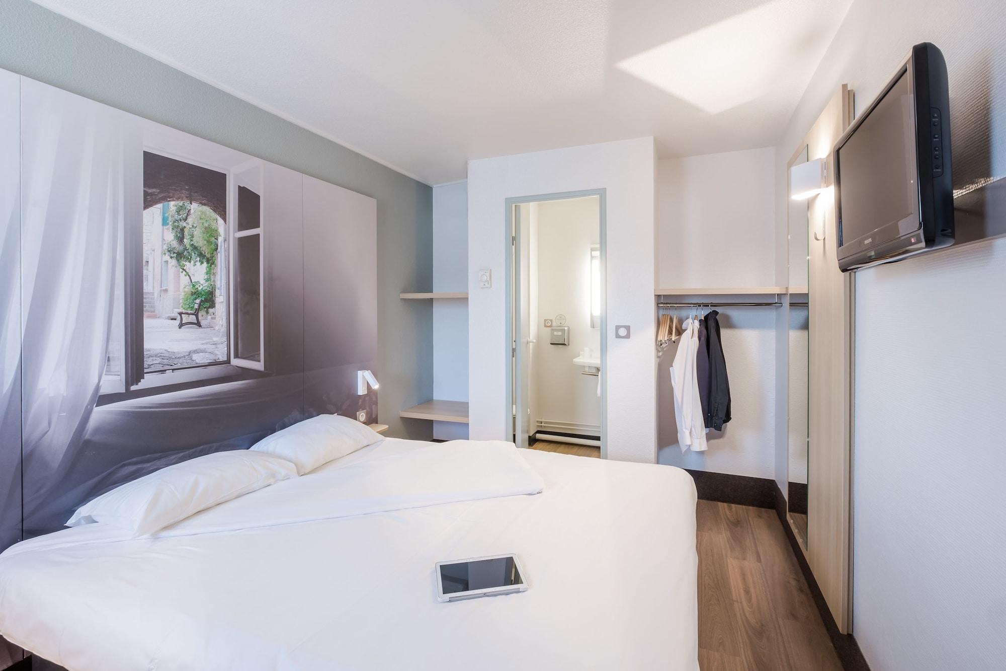 B&B Hotel Villeneuve Loubet Plage ภายนอก รูปภาพ