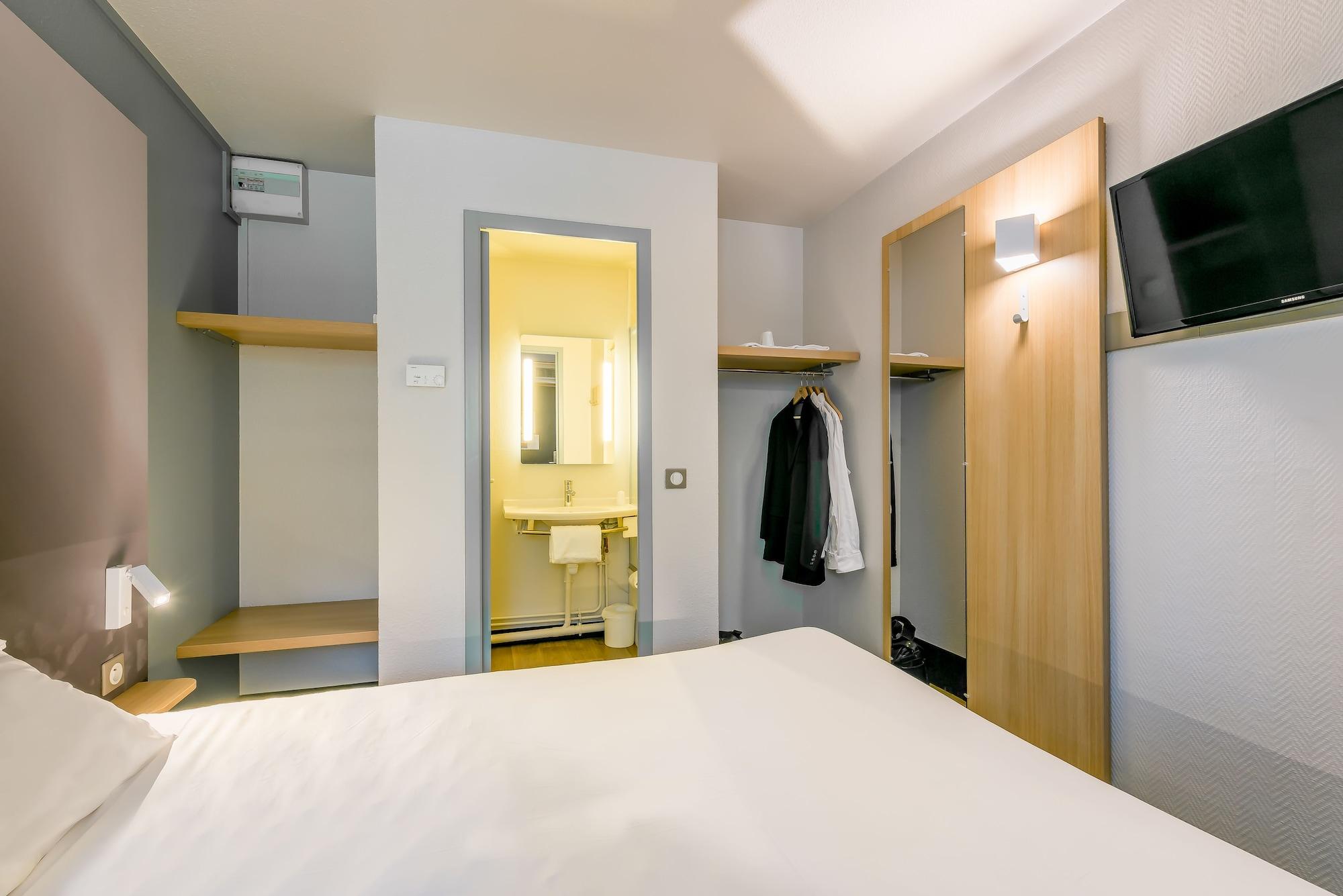 B&B Hotel Villeneuve Loubet Plage ภายนอก รูปภาพ