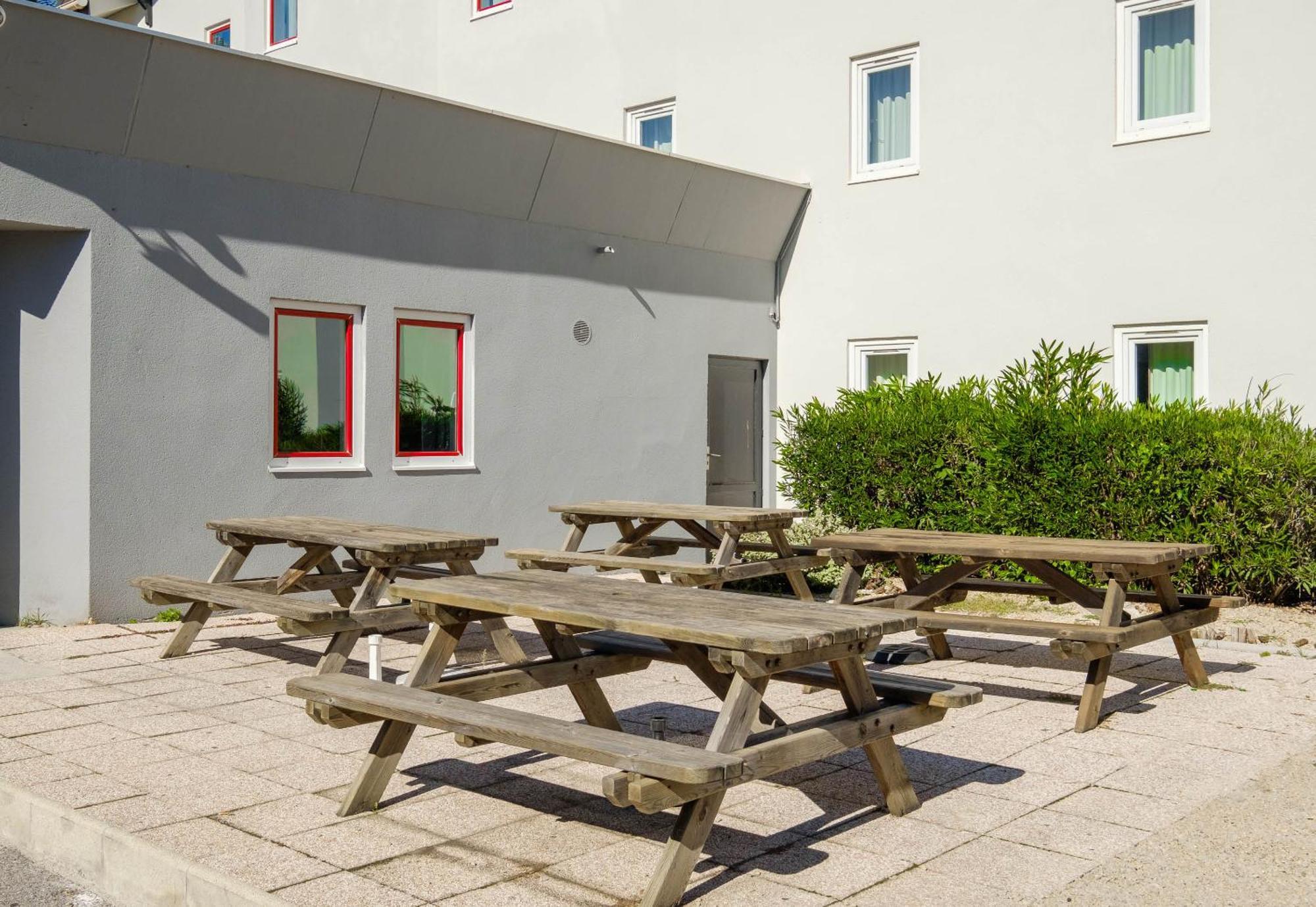 B&B Hotel Villeneuve Loubet Plage ภายนอก รูปภาพ