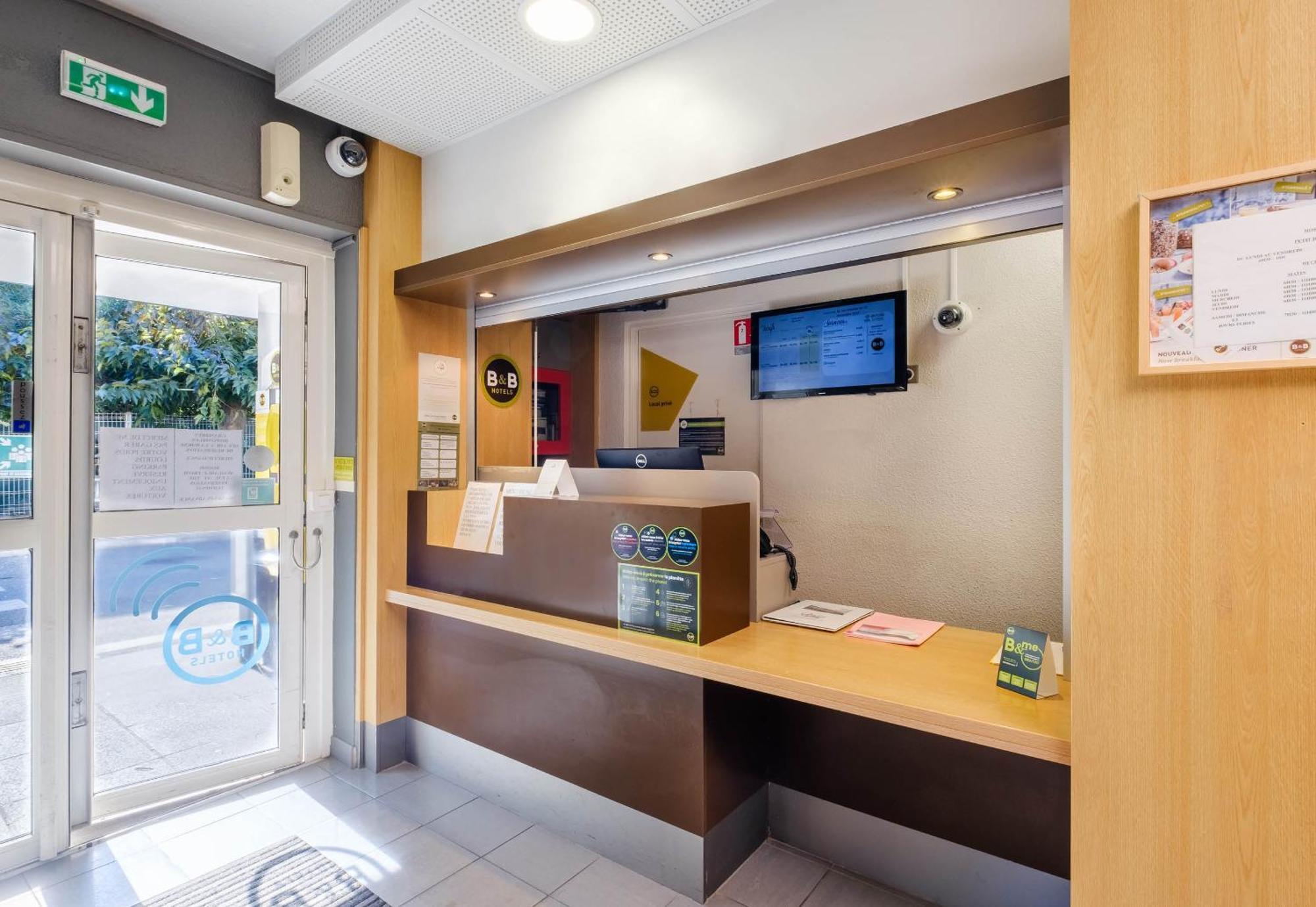 B&B Hotel Villeneuve Loubet Plage ภายนอก รูปภาพ