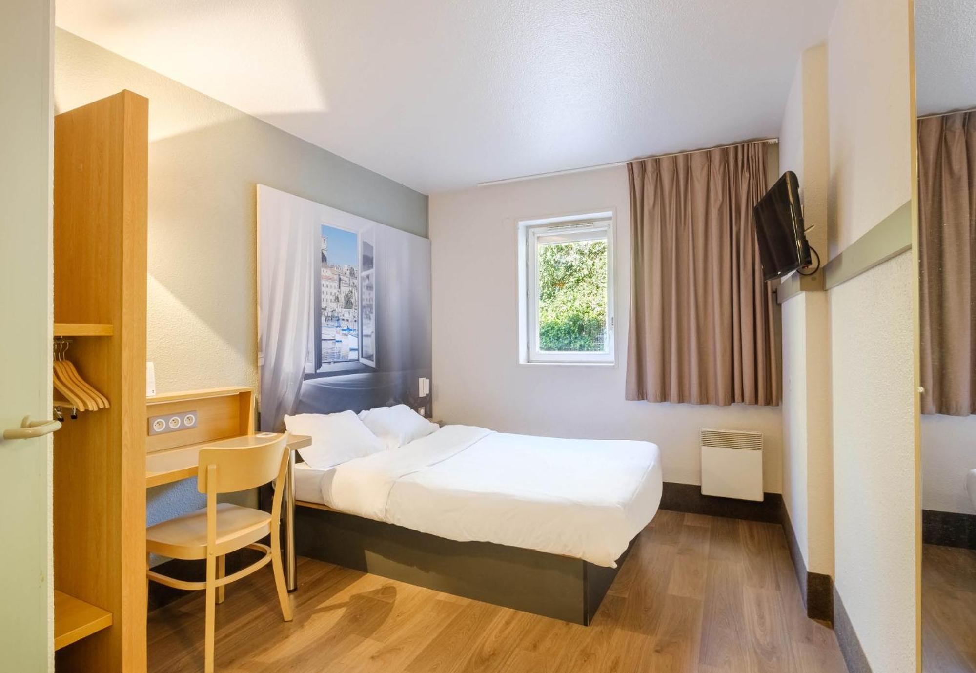B&B Hotel Villeneuve Loubet Plage ภายนอก รูปภาพ